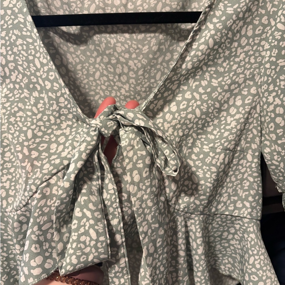 Mint Patterned Women's Top - Picture 2 of 3